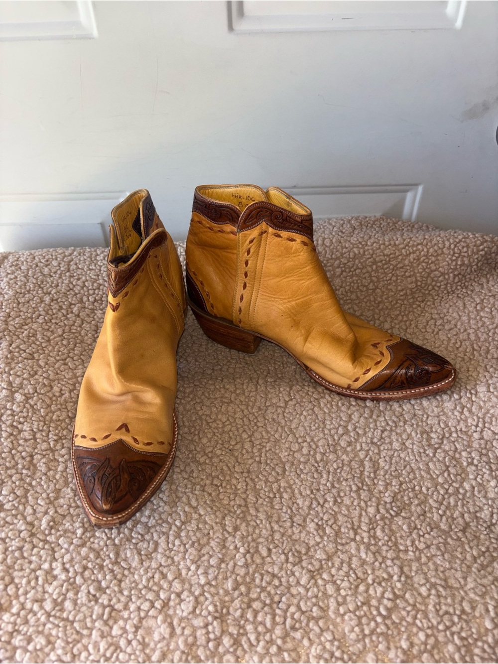 Tres Outlaws handmade leather western ankle boots size 8 C